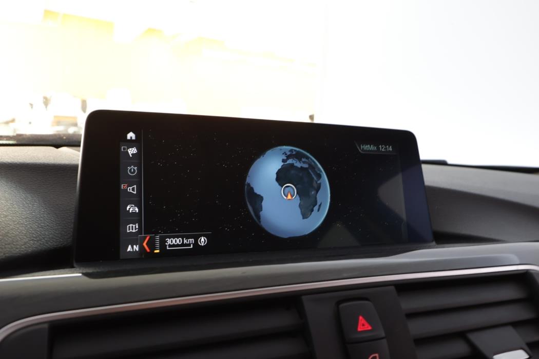BMW 330 2017