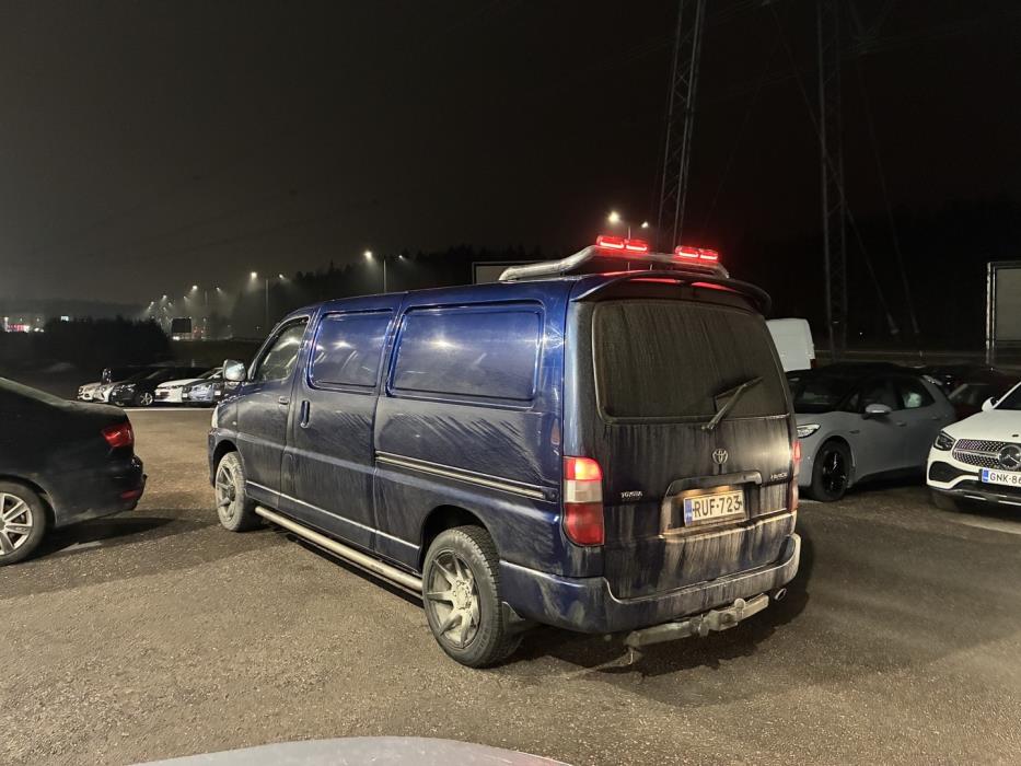 TOYOTA Hiace 2006