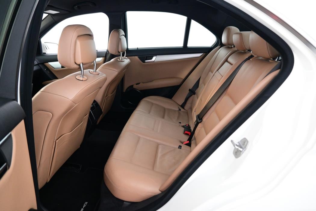 MERCEDES-BENZ C 2012