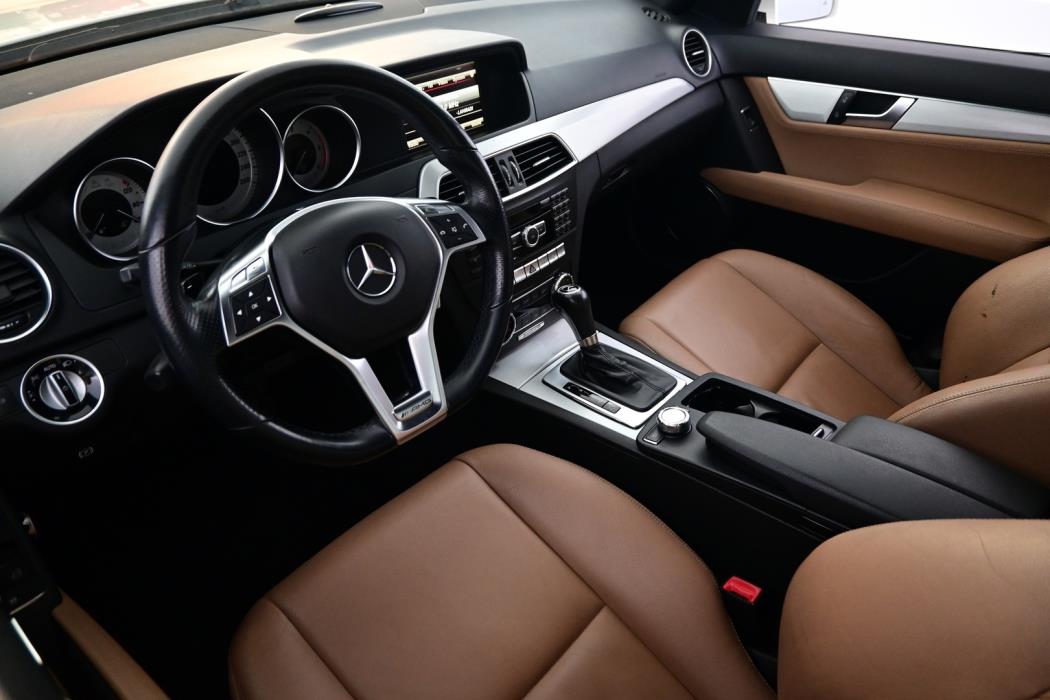 MERCEDES-BENZ C 2012