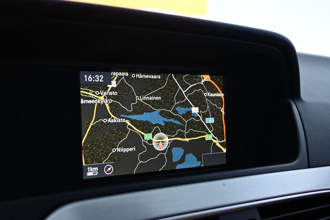 MERCEDES-BENZ C 2012