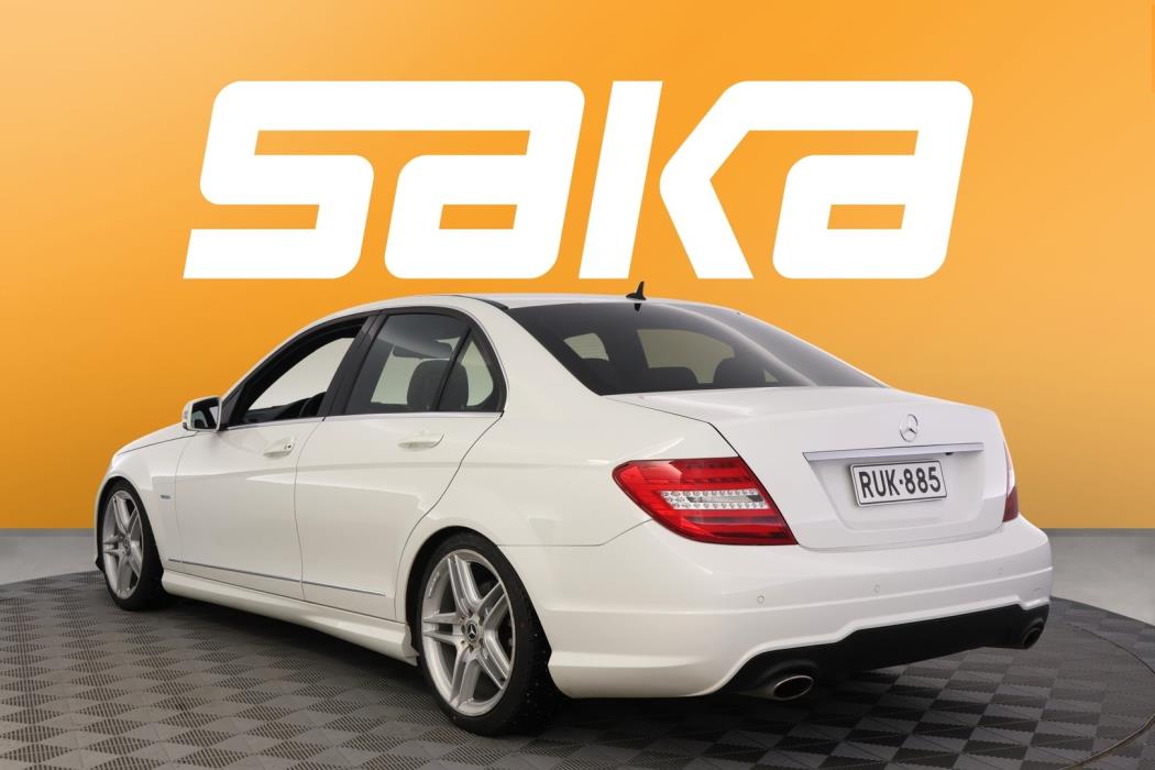 MERCEDES-BENZ C 2012