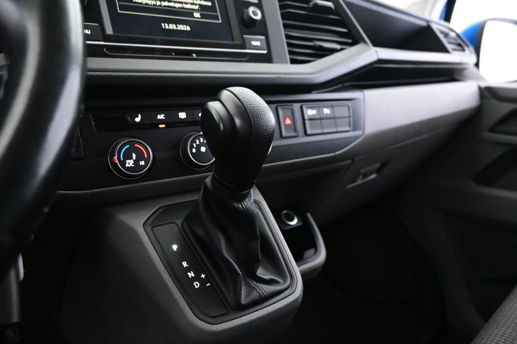 VOLKSWAGEN Transporter 2022