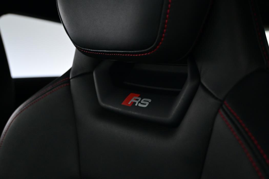 AUDI E-TRON GT RS 2021