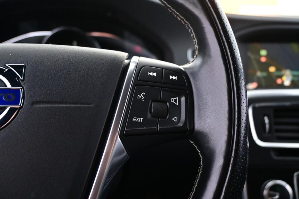 VOLVO V60 2017