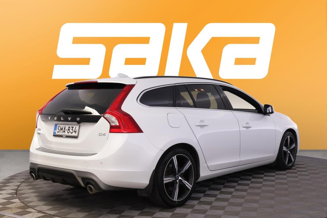 VOLVO V60 2017