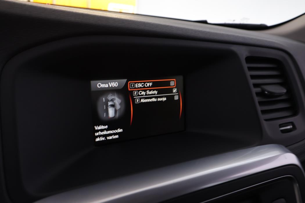 VOLVO V60 2016
