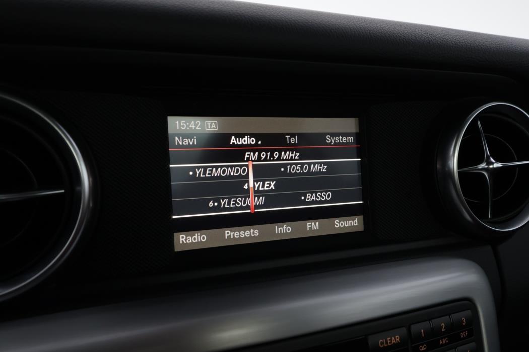 MERCEDES-BENZ SLK 2013