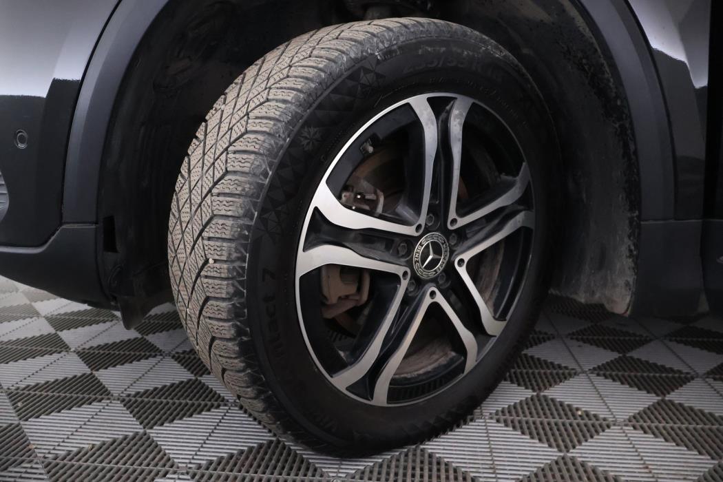 MERCEDES-BENZ EQA 2023