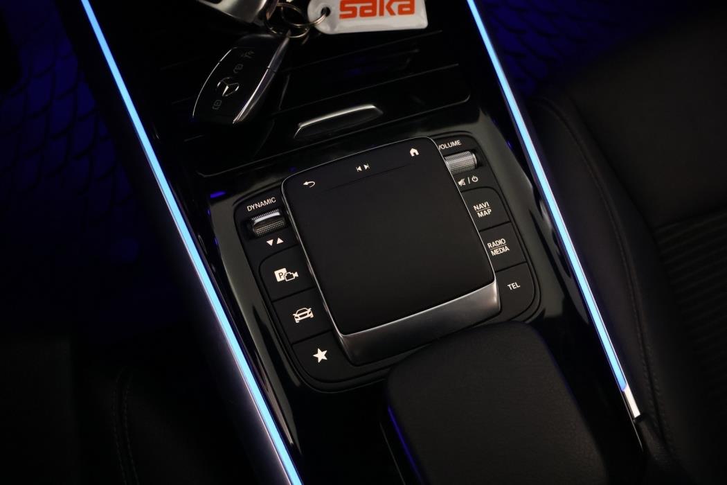 MERCEDES-BENZ EQA 2023