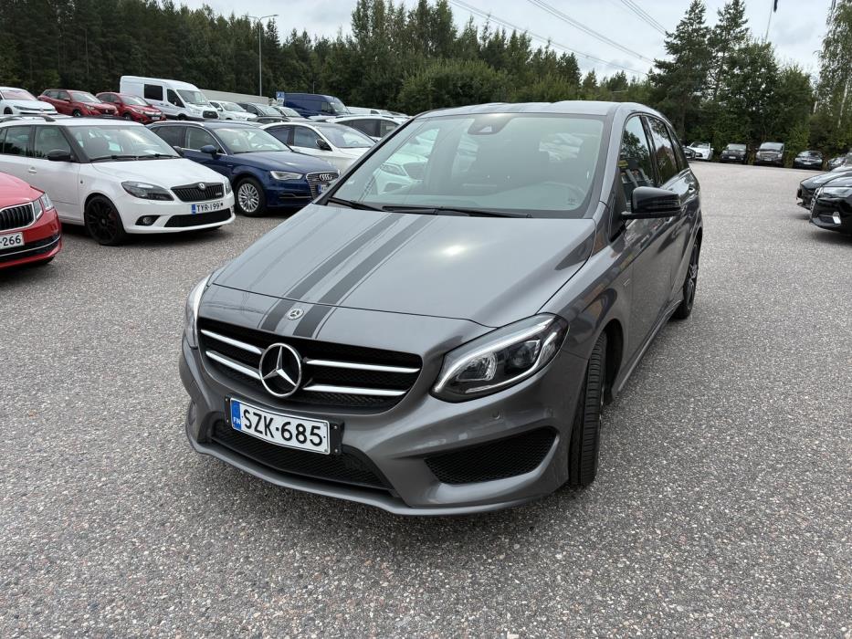 MERCEDES-BENZ B 2017