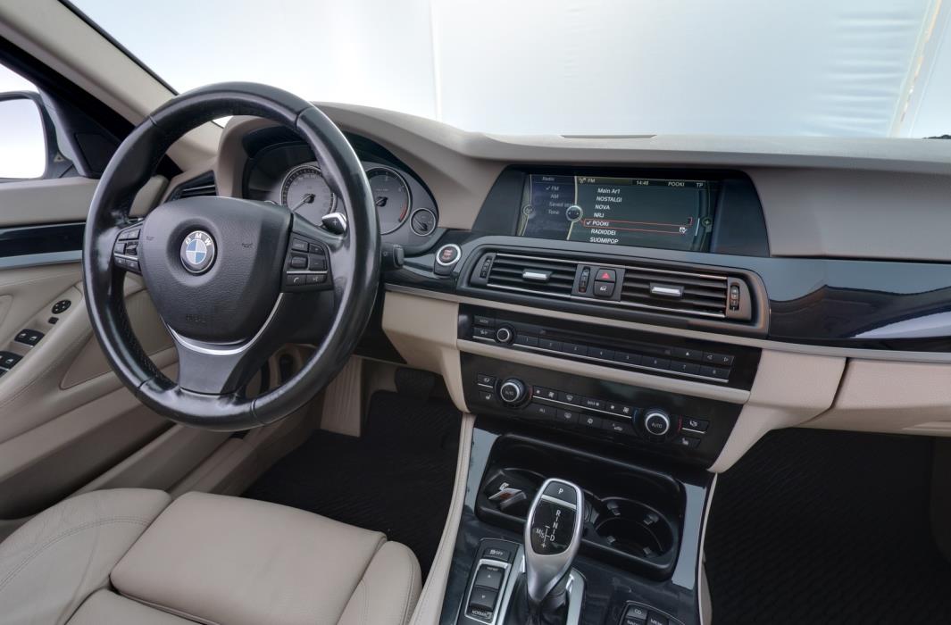 BMW 520 2011