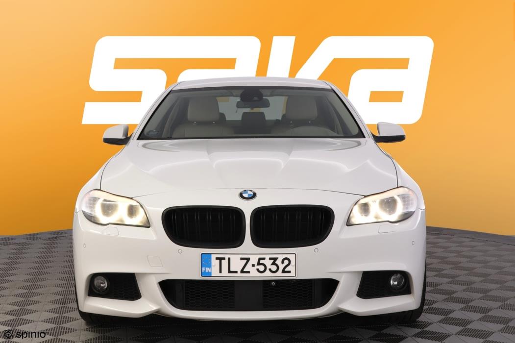 BMW 520 2011