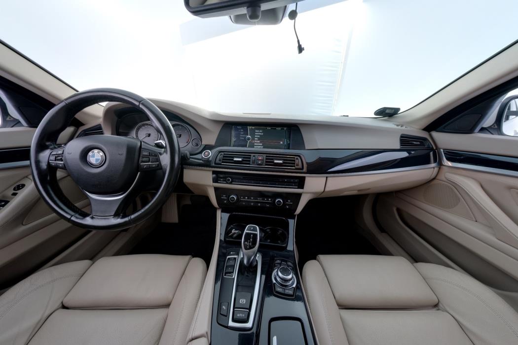 BMW 520 2011