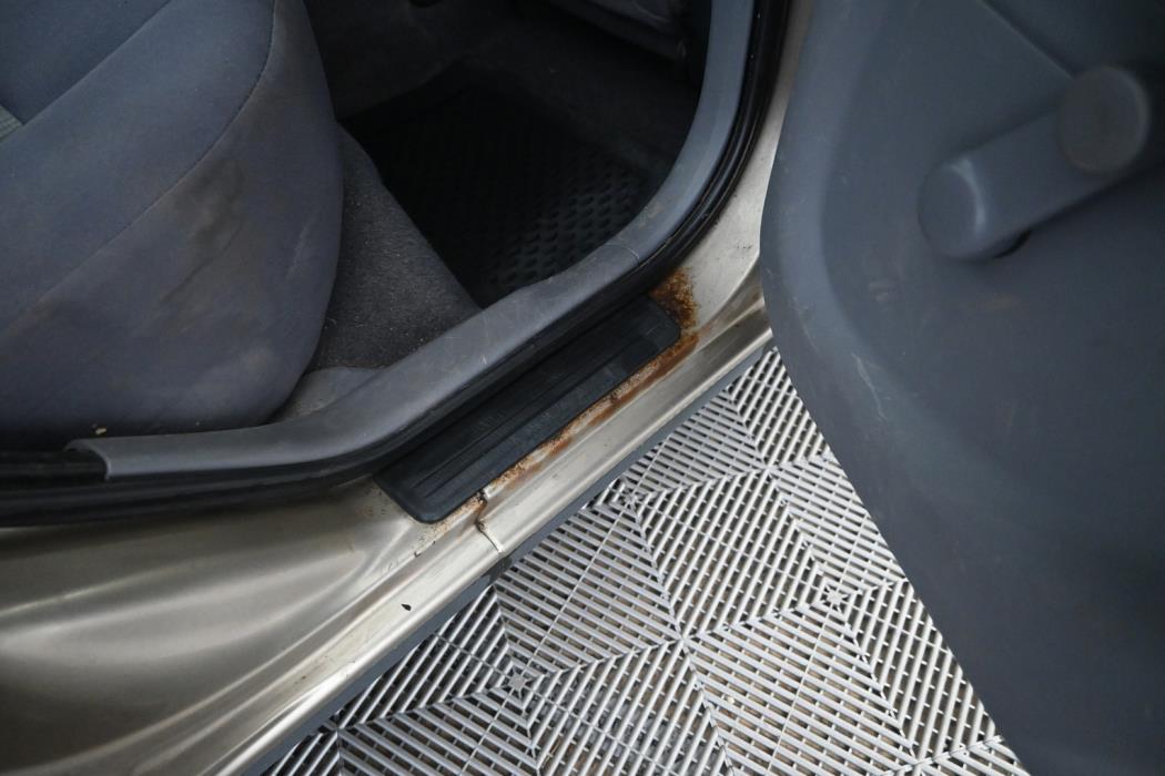 NISSAN Almera 2002