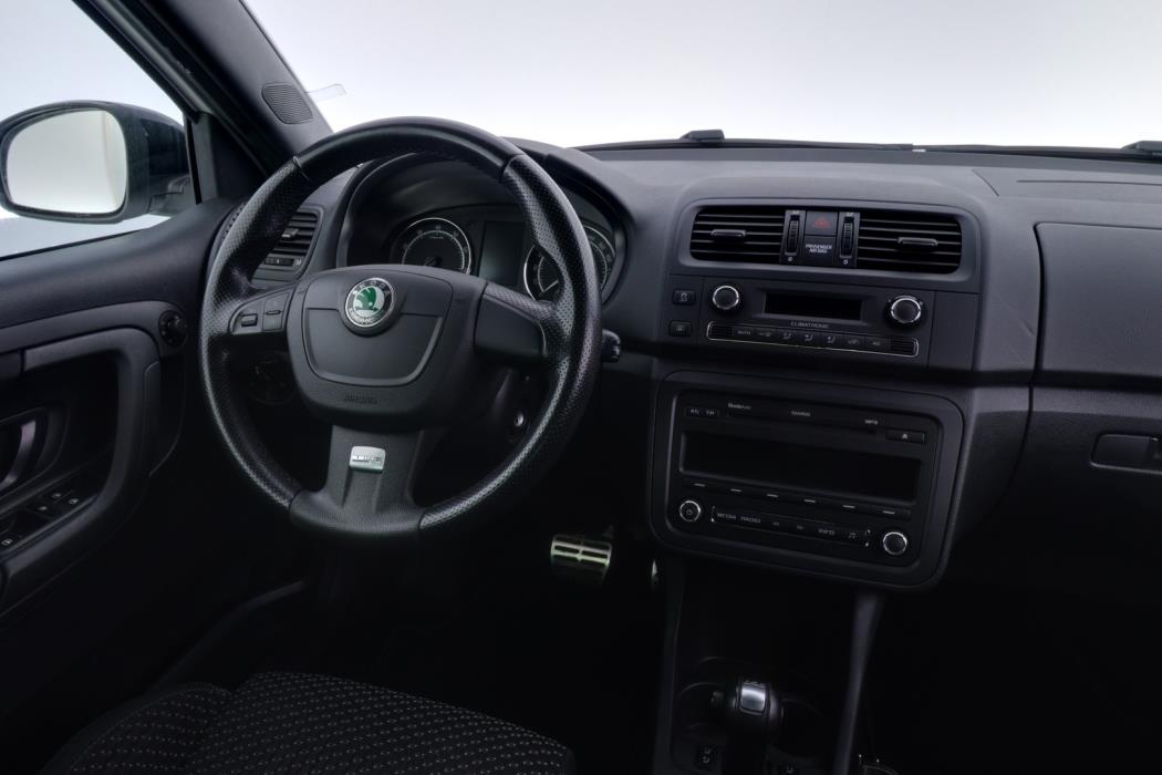 SKODA Fabia 2012