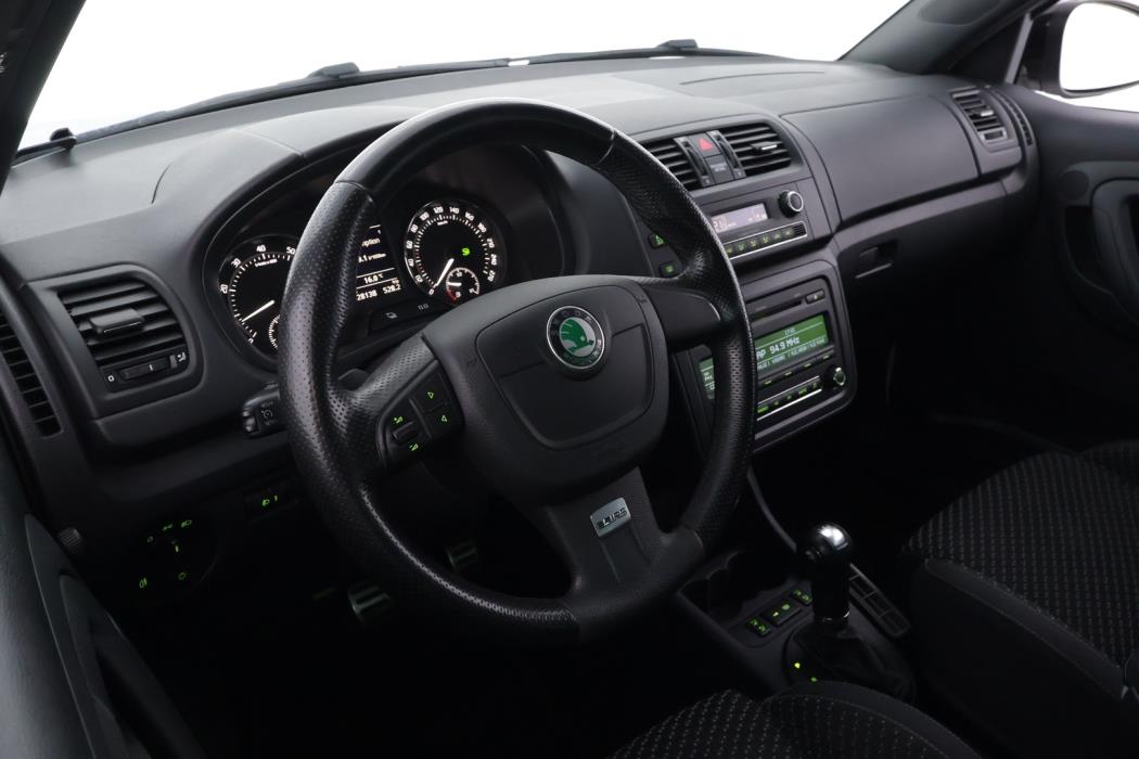 SKODA Fabia 2012