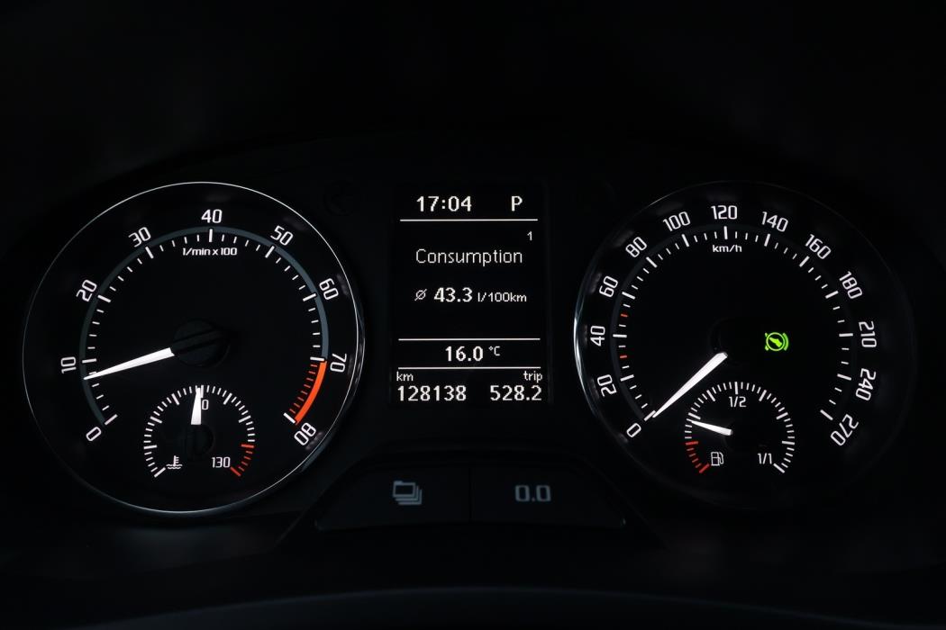SKODA Fabia 2012
