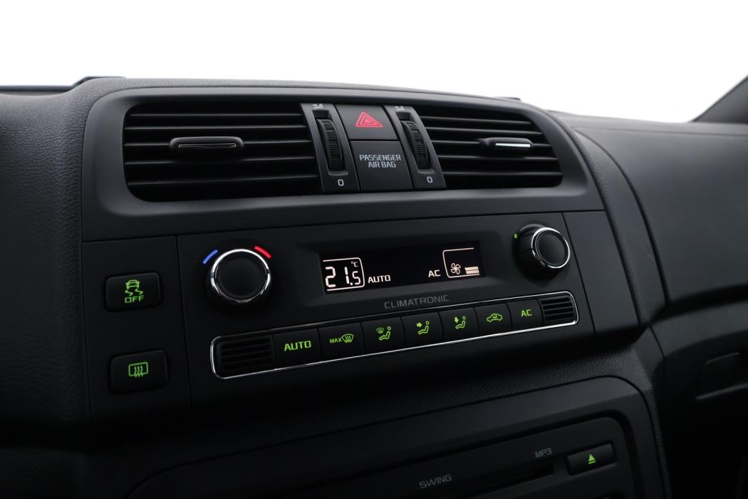 SKODA Fabia 2012