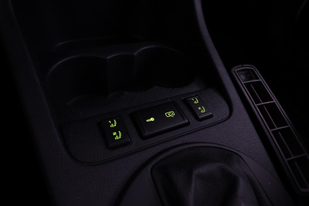 SKODA Fabia 2012