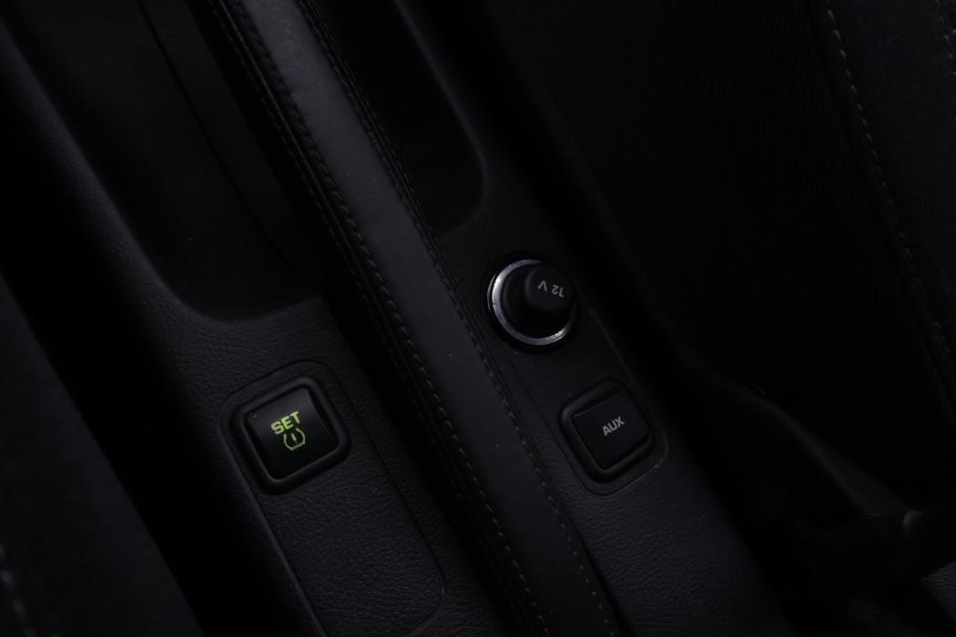 SKODA Fabia 2012