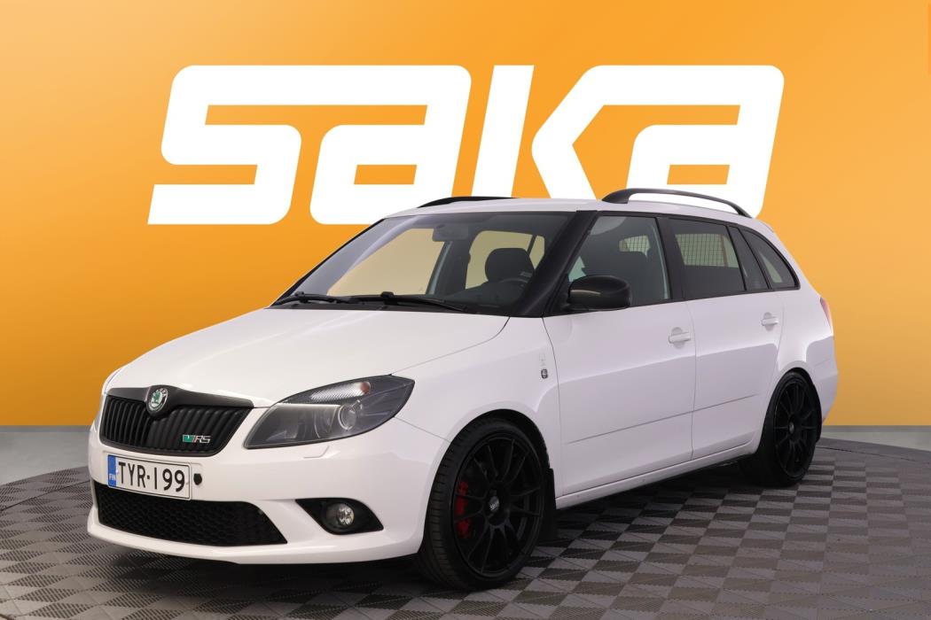 SKODA Fabia 2012