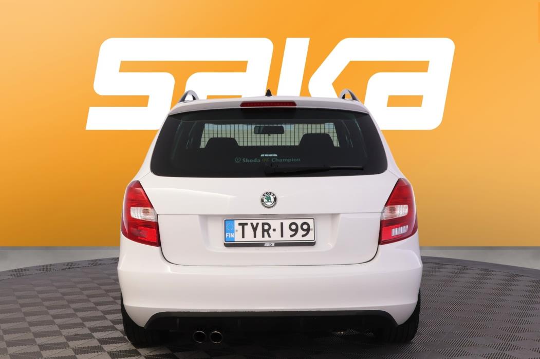 SKODA Fabia 2012