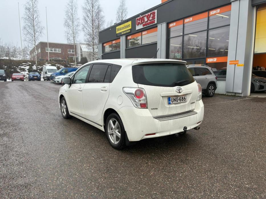 TOYOTA Verso 2012