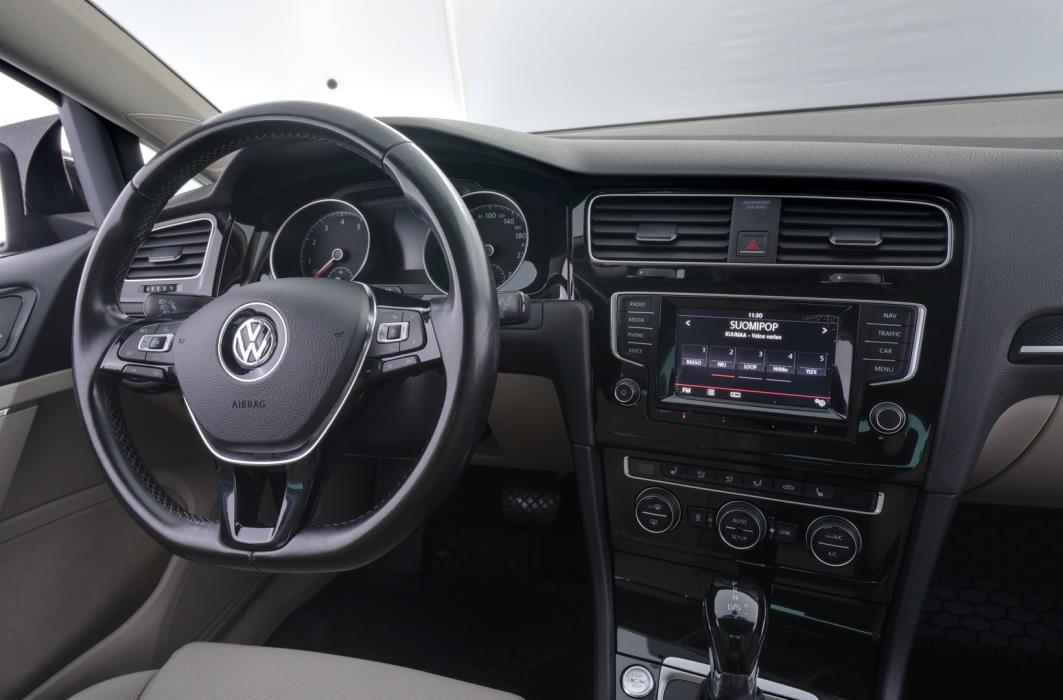 VOLKSWAGEN Golf 2013