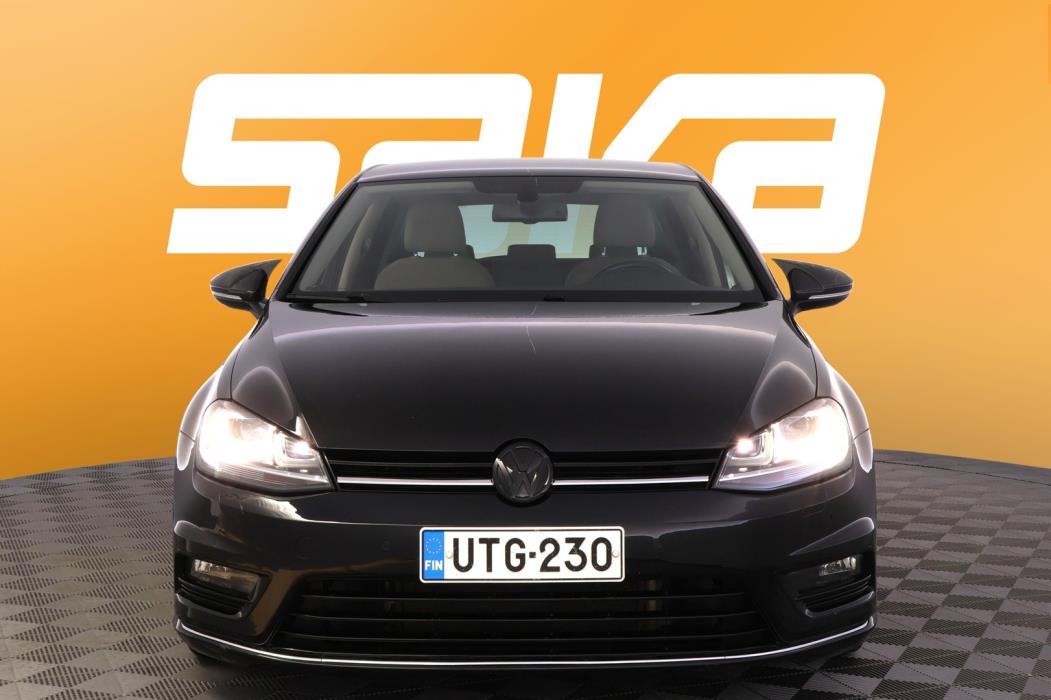 VOLKSWAGEN Golf 2013