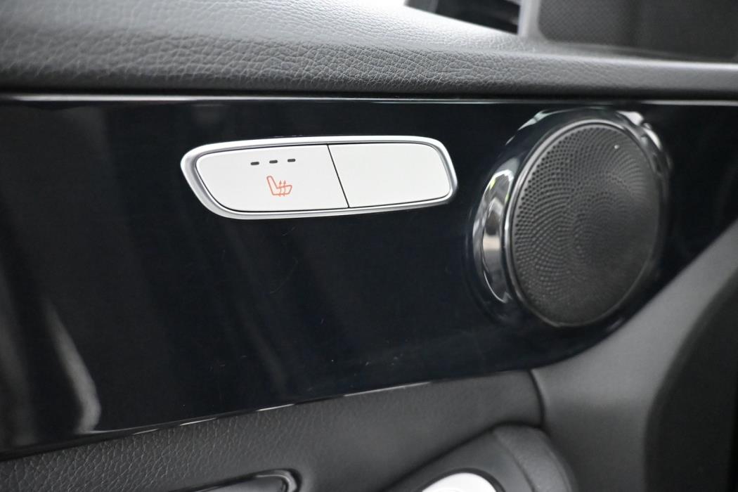 MERCEDES-BENZ C 2015