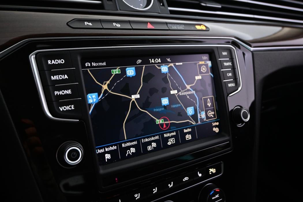 VOLKSWAGEN Passat 2016