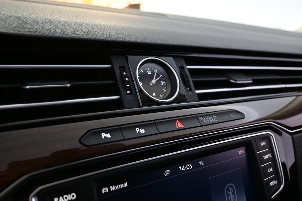 VOLKSWAGEN Passat 2016