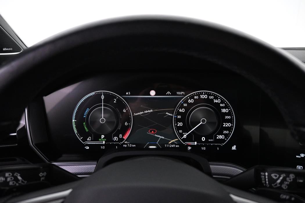 VOLKSWAGEN Touareg 2021