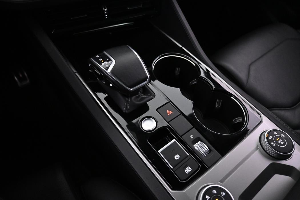 VOLKSWAGEN Touareg 2021