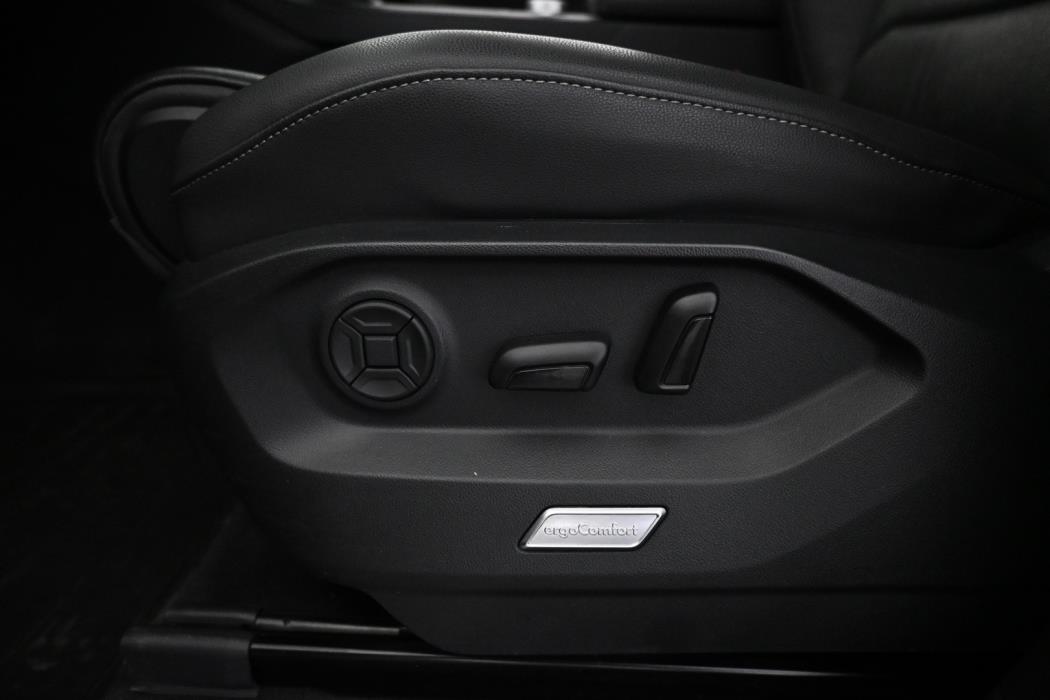VOLKSWAGEN Touareg 2021