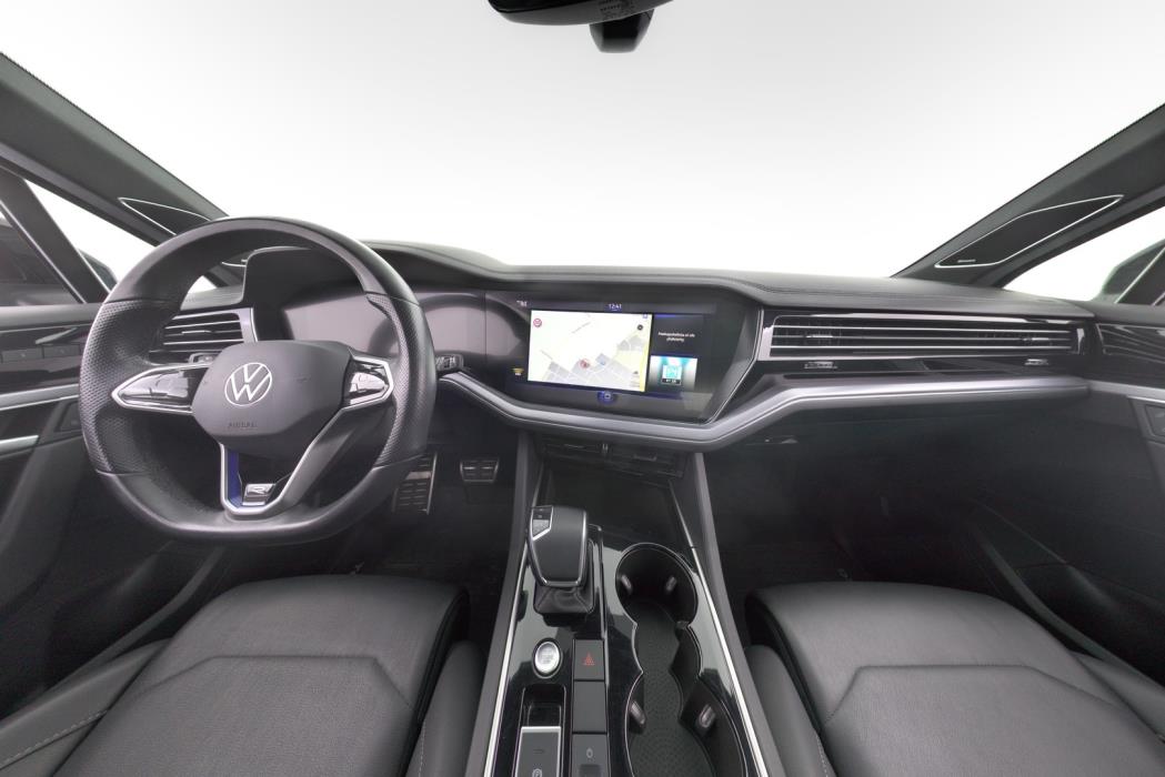 VOLKSWAGEN Touareg 2021