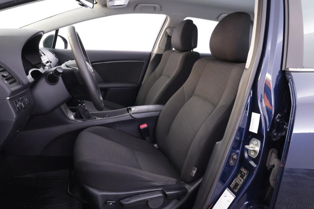TOYOTA Avensis 2010