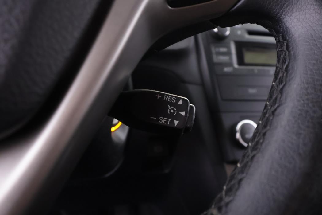 TOYOTA Avensis 2010
