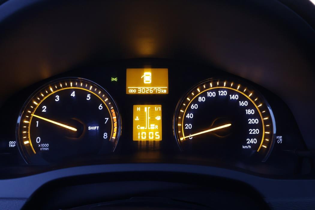 TOYOTA Avensis 2010
