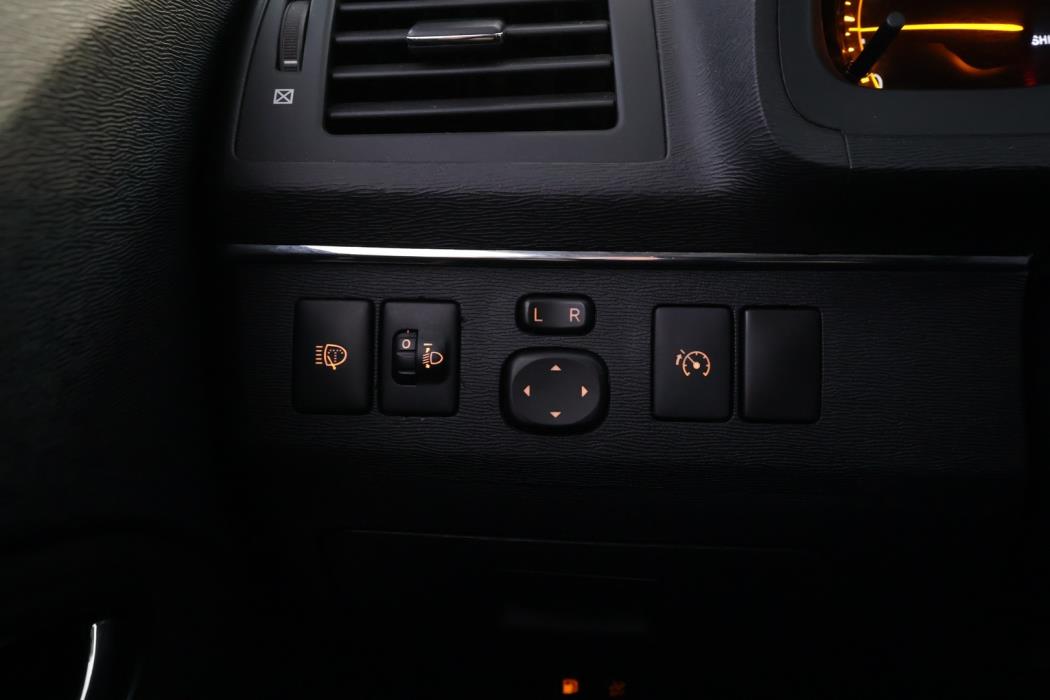 TOYOTA Avensis 2010