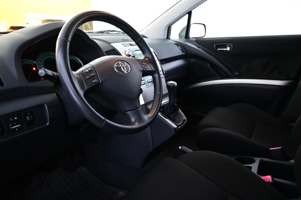 TOYOTA Corolla Verso 2006