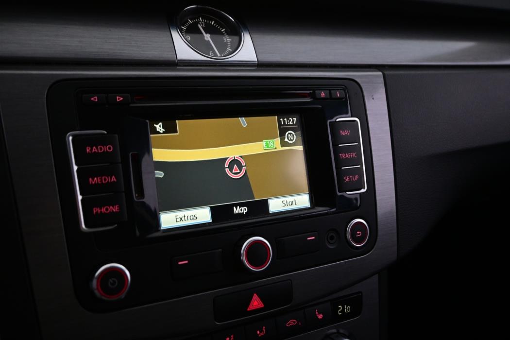 VOLKSWAGEN Passat 2013