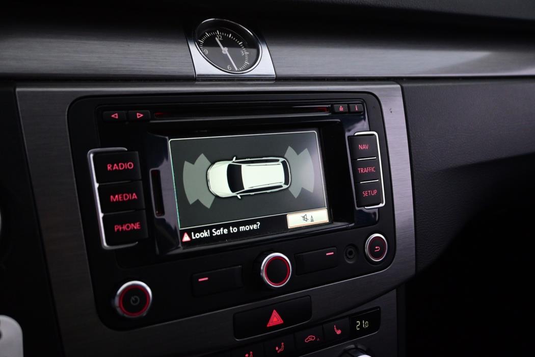 VOLKSWAGEN Passat 2013