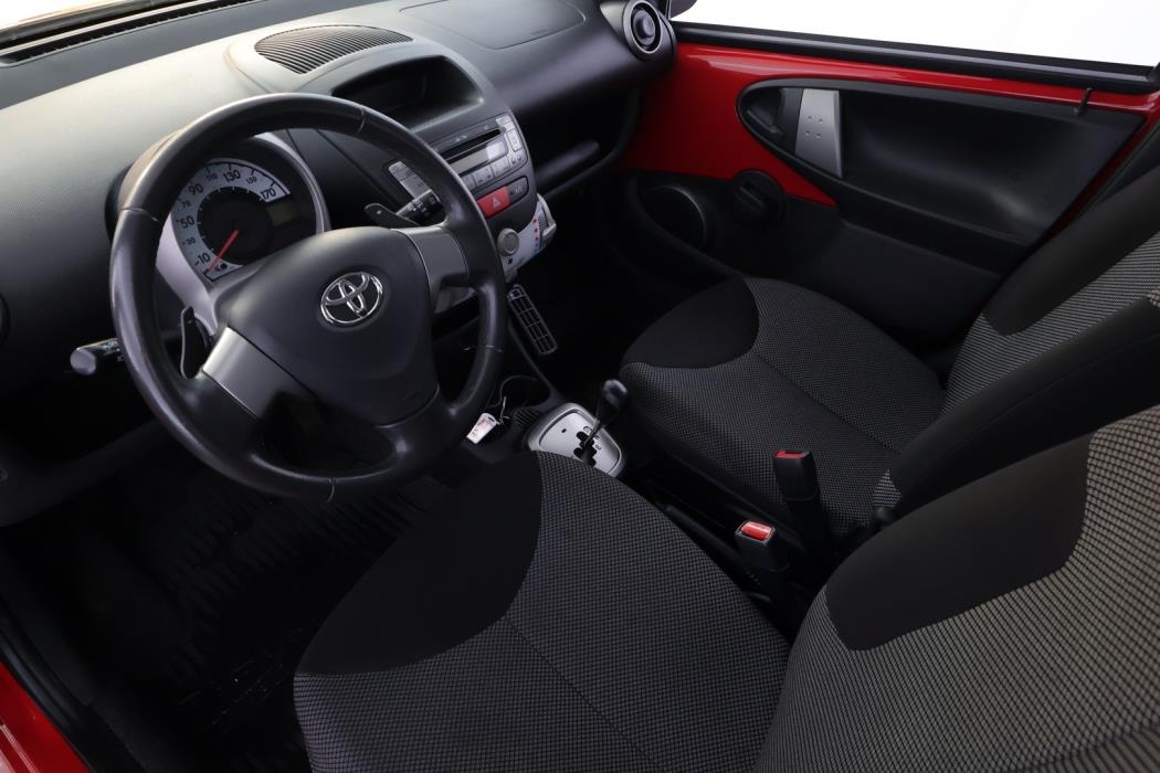 TOYOTA AYGO 2012