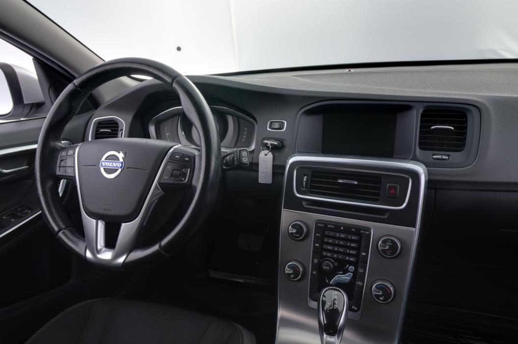 VOLVO V60 2014