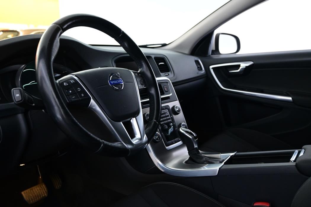 VOLVO V60 2014