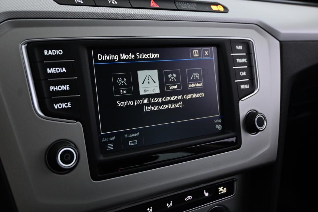 VOLKSWAGEN Passat 2017