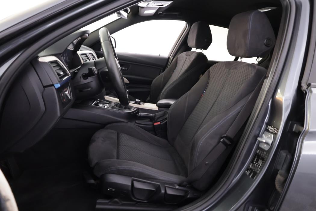BMW 320 2013