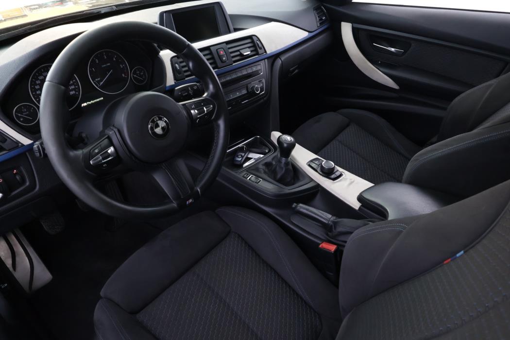 BMW 320 2013